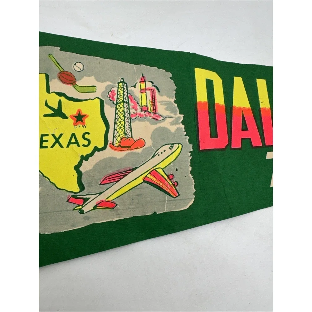 Vintage Felt Dallas Ft Worth, Texas Pennant Flag 26.5